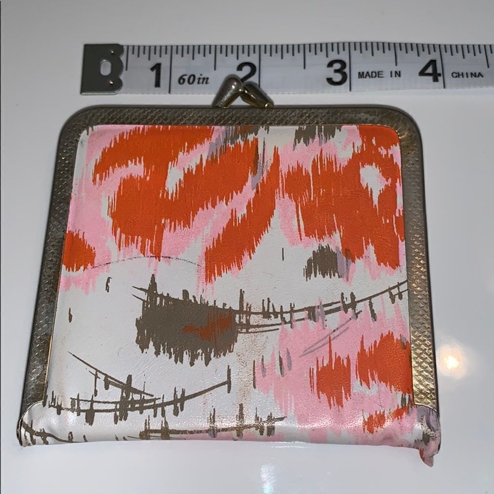 Vtg 60s plastic pocket/purse mirror‎